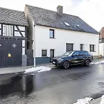Am Suedwall Links - Modern, Familienfreundlich & Mit Garten Prázdninový dům