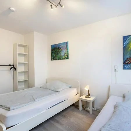 Am Suedwall Links - Modern, Familienfreundlich & Mit Garten Prázdninový dům
